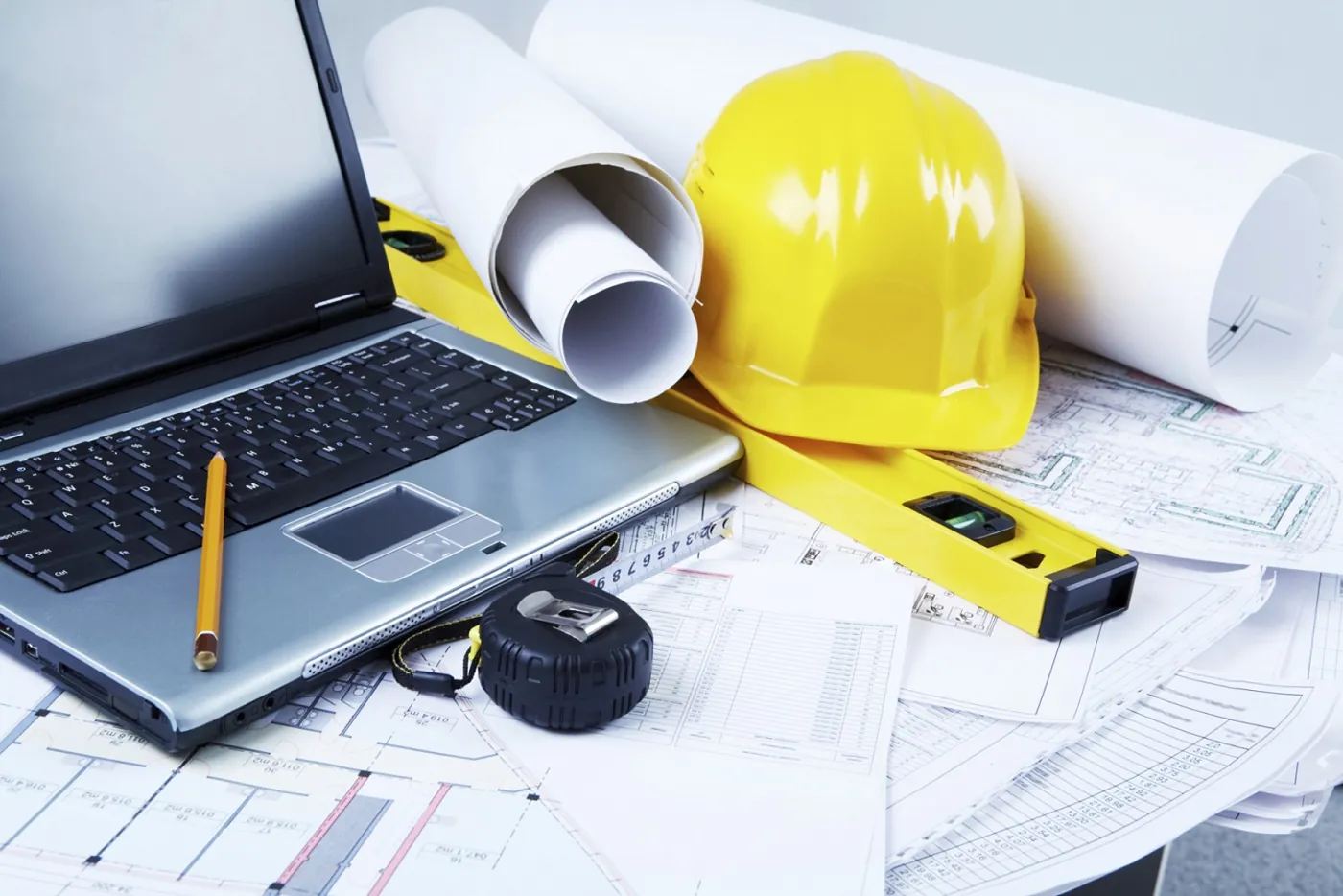 Desenhos técnicos e planejamento de projetos